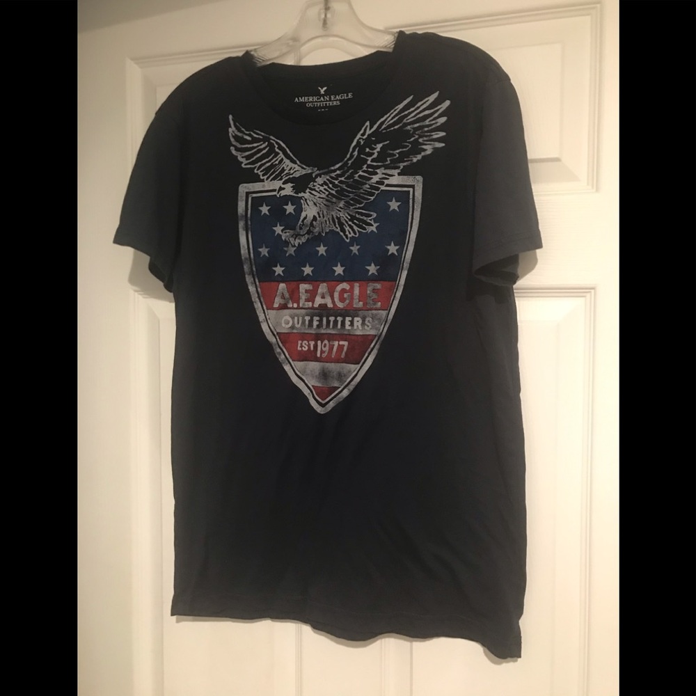 3/$10 American Eagle navy blue T-shirt size Medium